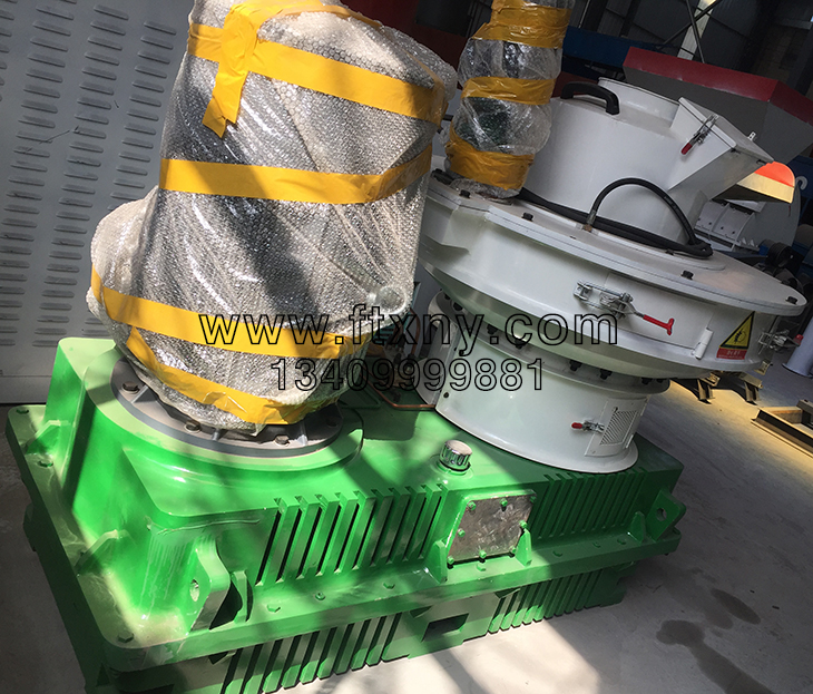 新型立式環模秸稈木屑顆粒機 新型立式環模秸稈木屑顆粒機